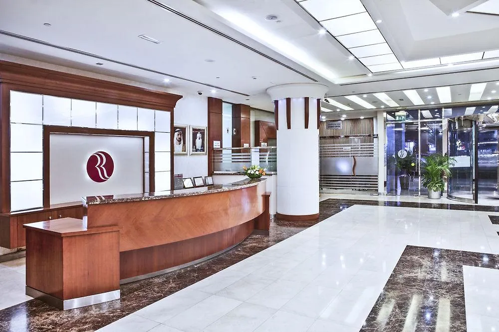 מלון Ramada By Wyndham Dubai Deira