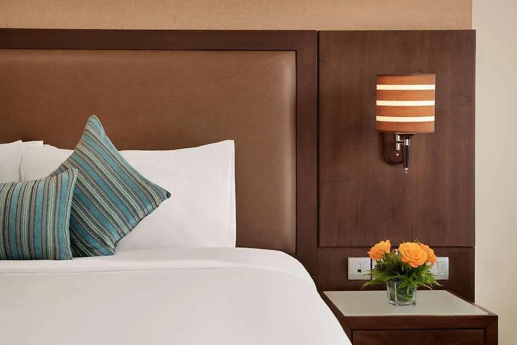 Отель Ramada By Wyndham Dubai Deira