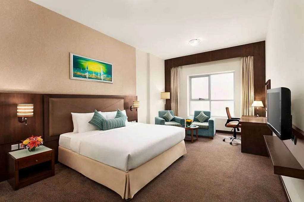 Отель Ramada By Wyndham Dubai Deira