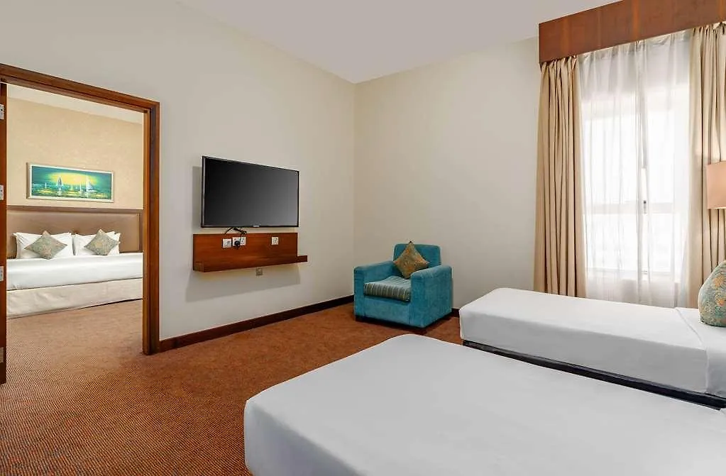 Отель Ramada By Wyndham Dubai Deira