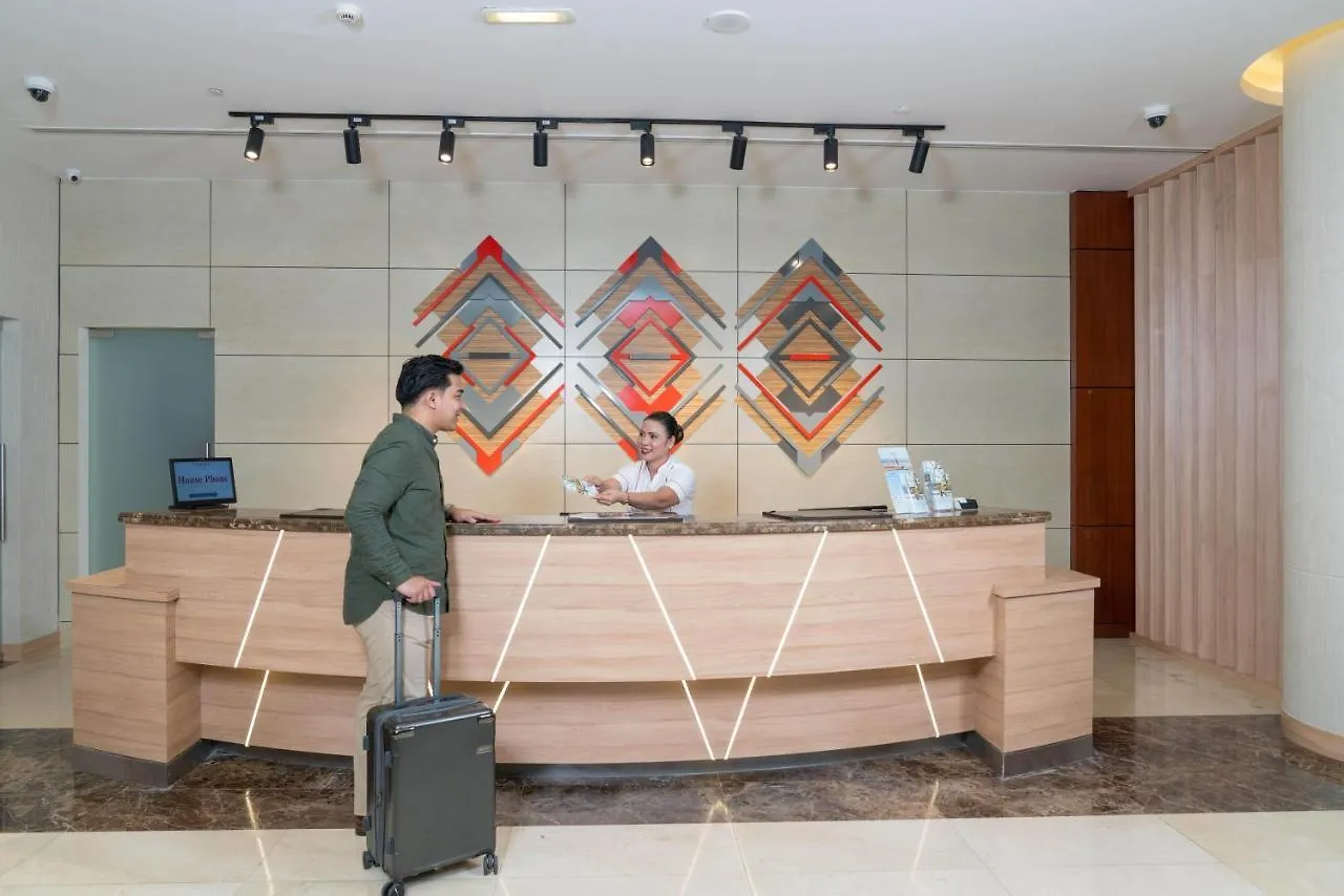 Отель Ramada By Wyndham Dubai Deira